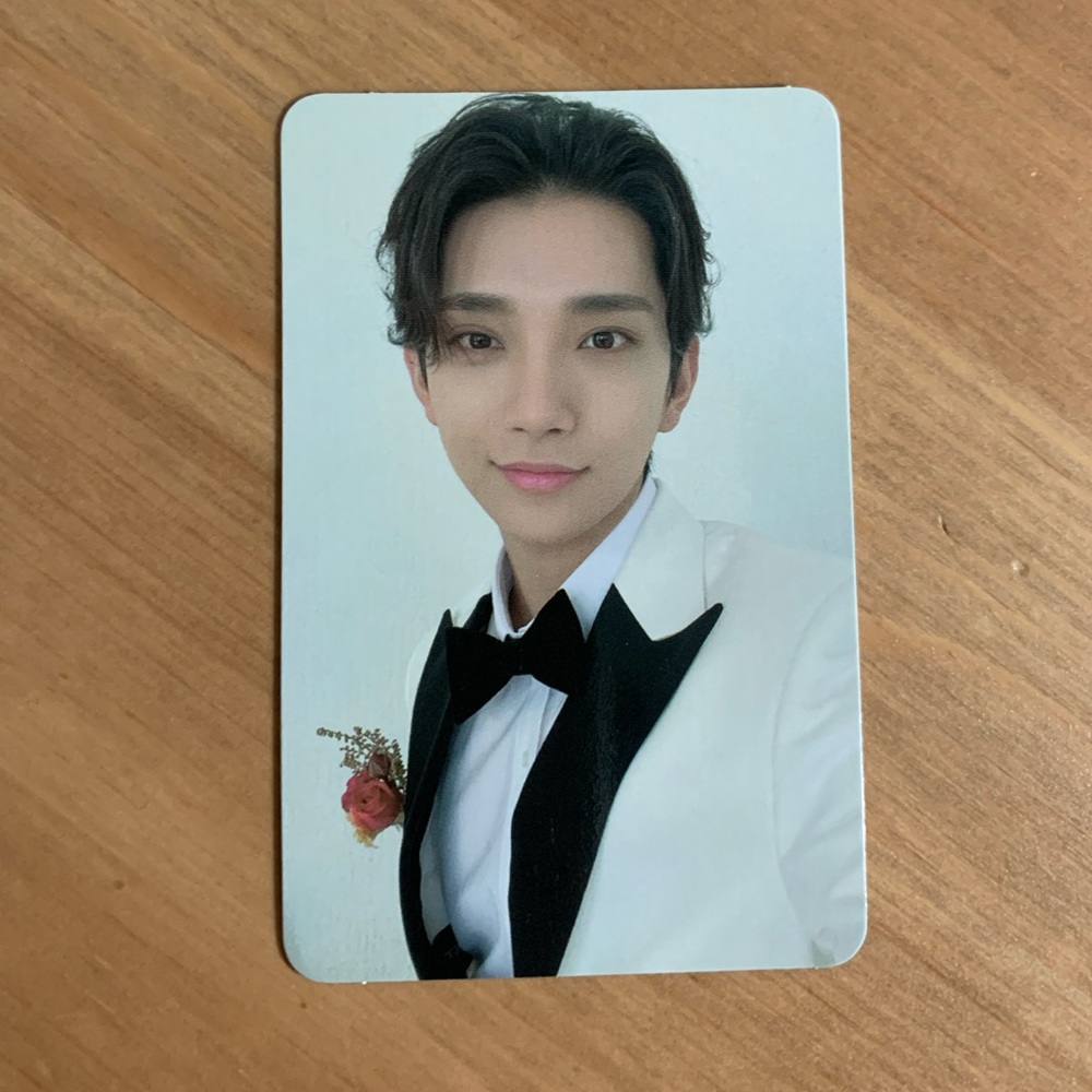 Seventeen Joshua photocard